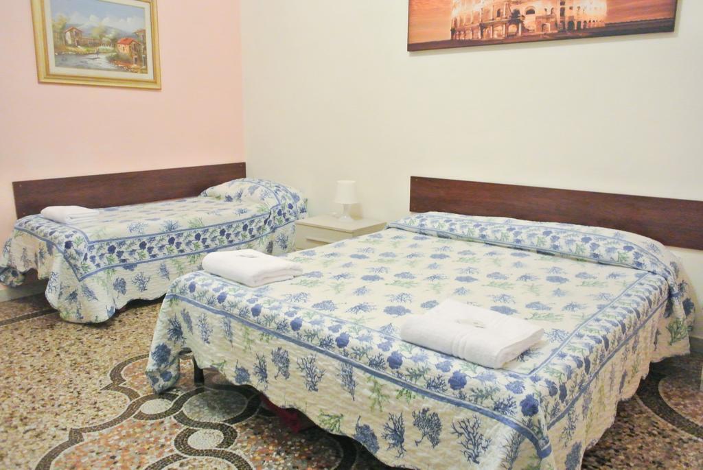 Guest House Hellokitty Rom Zimmer foto
